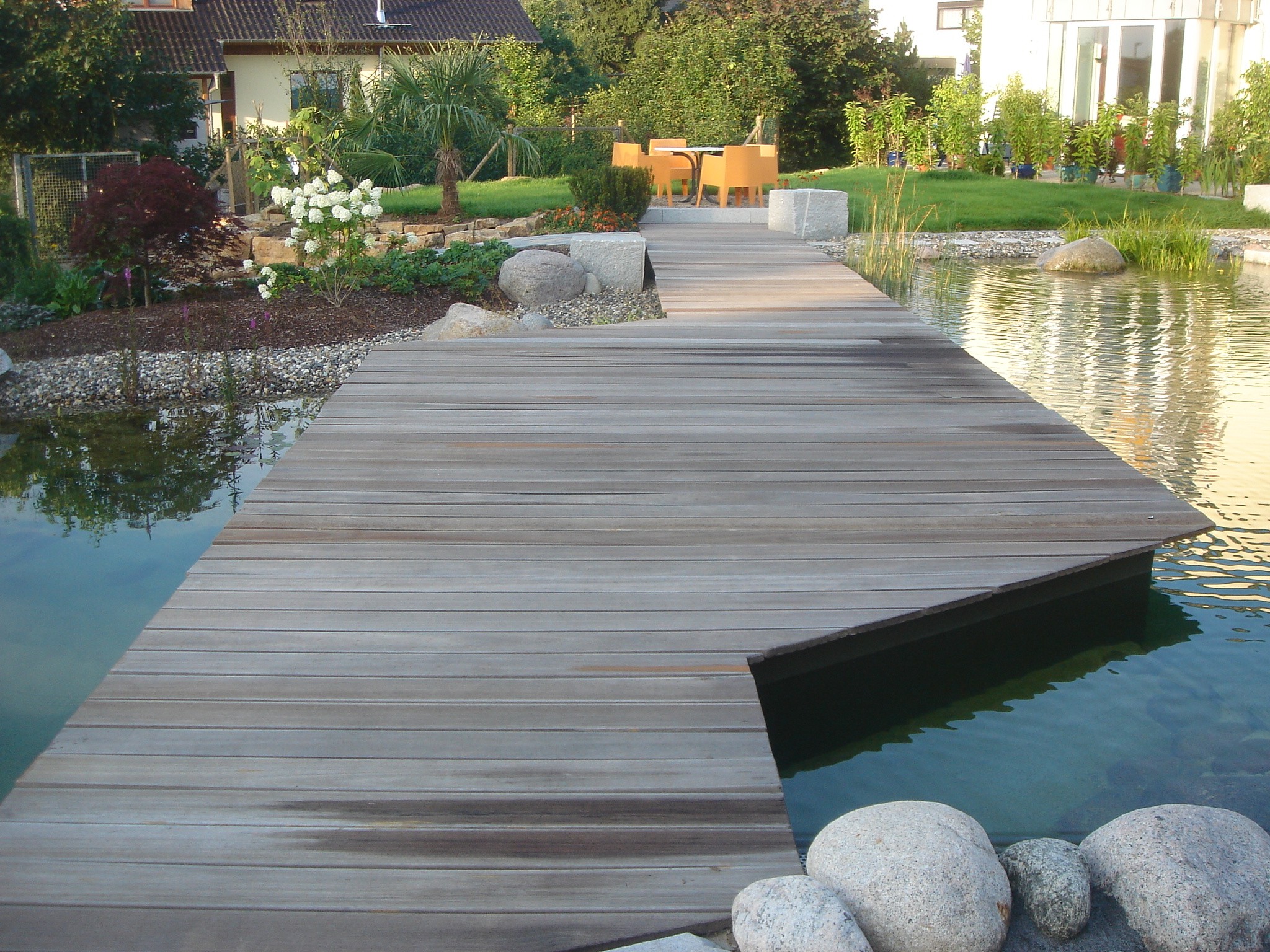 Bild: Musterteich Steg